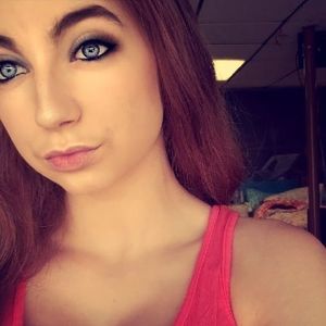 Meet your Posher, Courtney